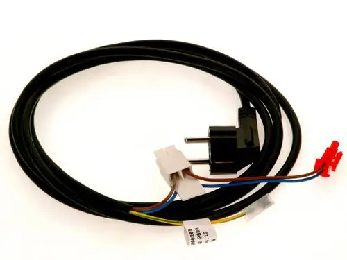 BOSCH Anschlussleitung mit schwarzem Stecker und mehreren mehrfarbigen Drähten, die zu einem weißen Stecker führen. Flexible Kabelführung für elektrische Verbindungen.